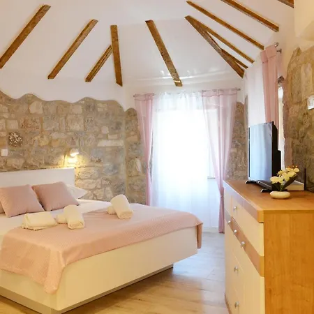 Old Town - Double Bed 180&200 Apartamento Split