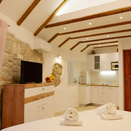 Old Town - Double Bed 180&200 Apartamento *