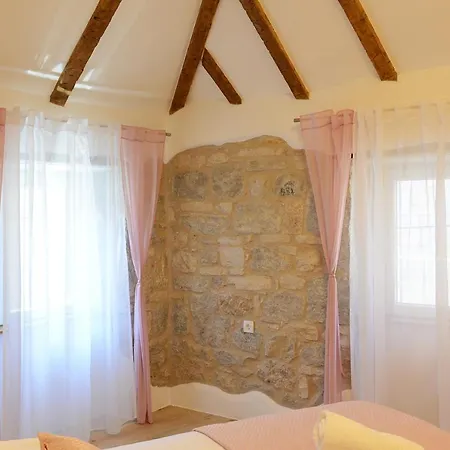 Old Town - Double Bed 180&200 سبليت