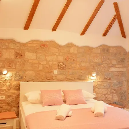 Апартаменты Old Town - Double Bed 180&200