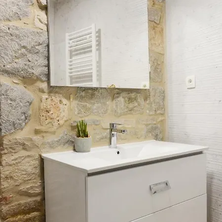 Old Town - Double Bed 180&200 ספליט